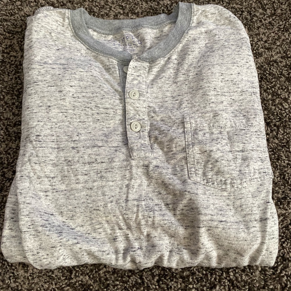 Long sleeve tee